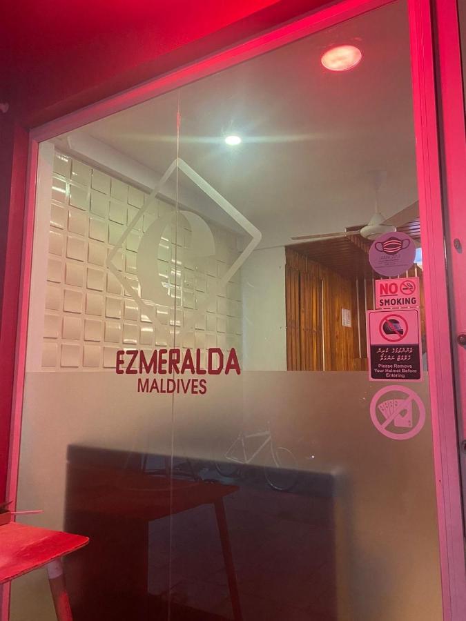 Ezmeraldamaldives Hulhumale Exterior photo